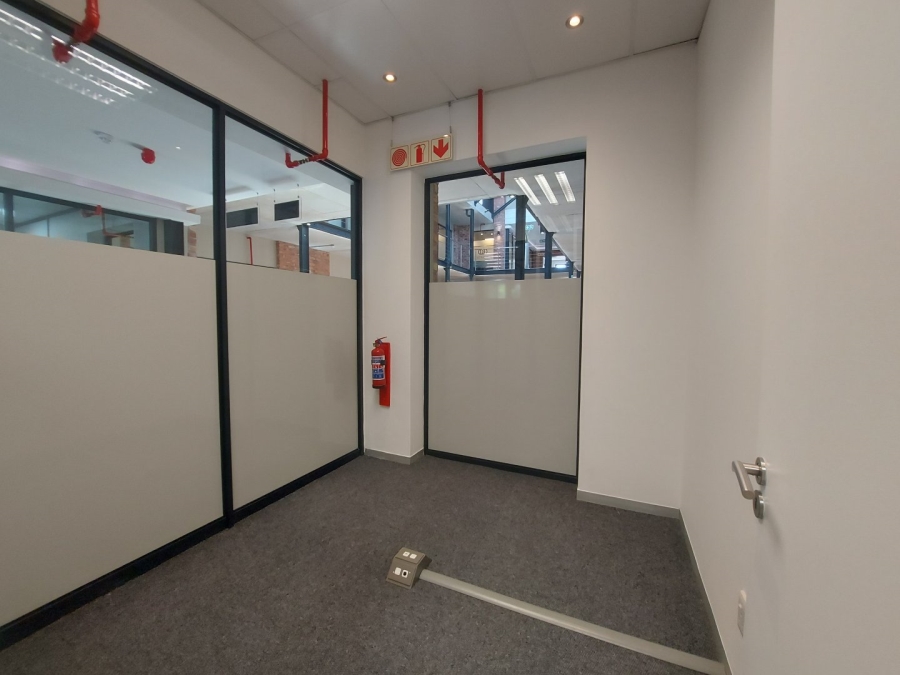 To Let commercial Property for Rent in Rondebosch Western Cape